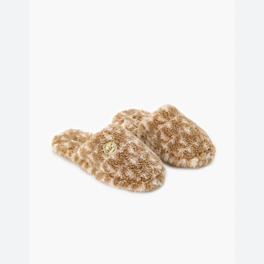 Michael Kors Tan Fuzzy Slippers ✨brand new ✨Size 8  No Box